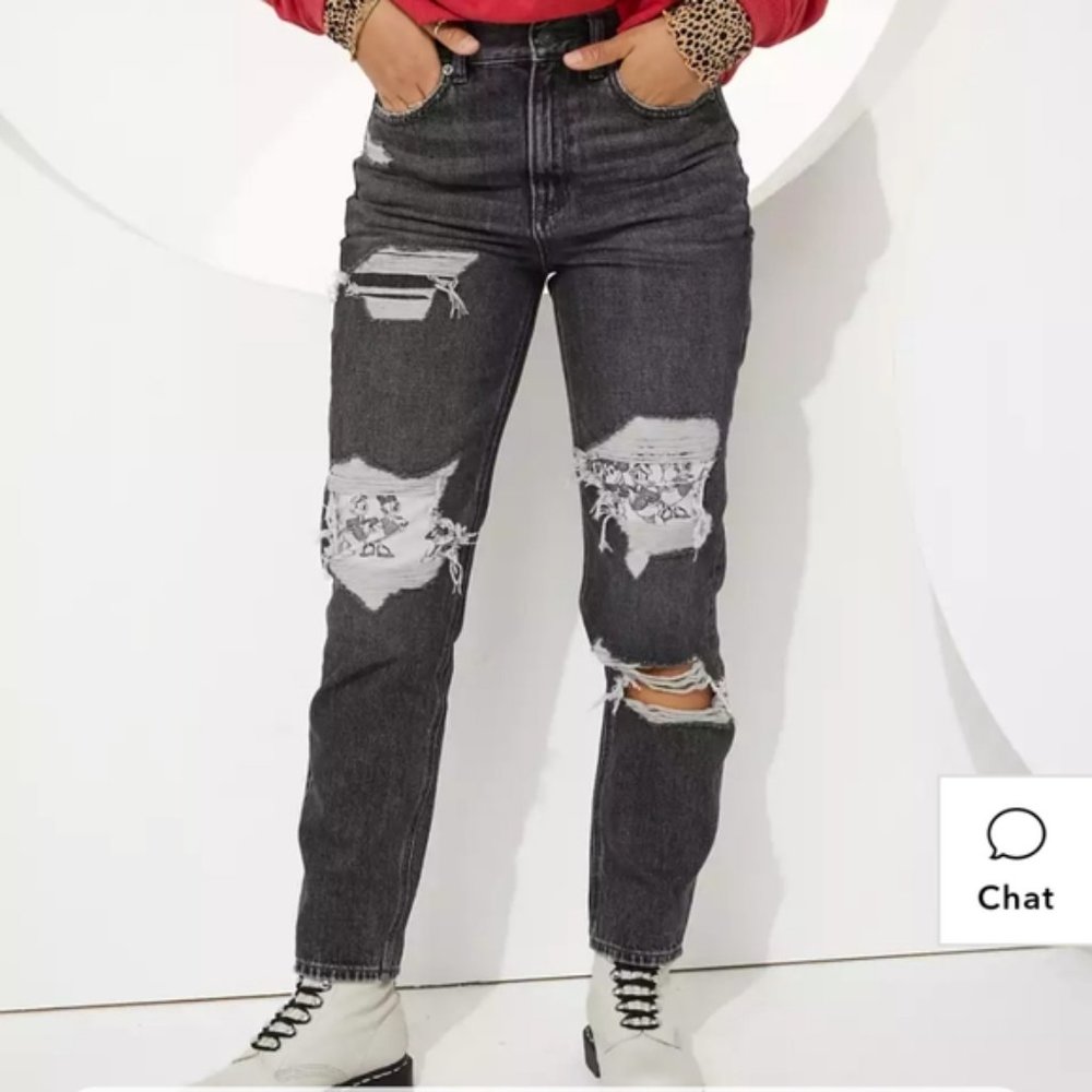 American Eagle Disney Mom Jeans (Size 4 Short)